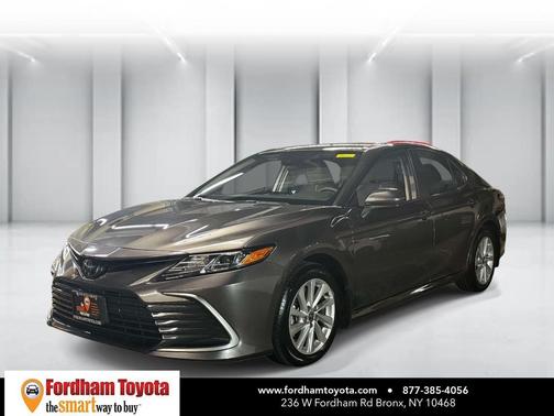 Predawn Gray Mica 2023 Toyota Camry LE