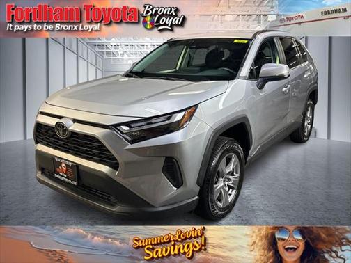 2022 Toyota RAV4 XLE