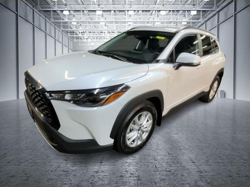 2024 Toyota Corolla Cross LE