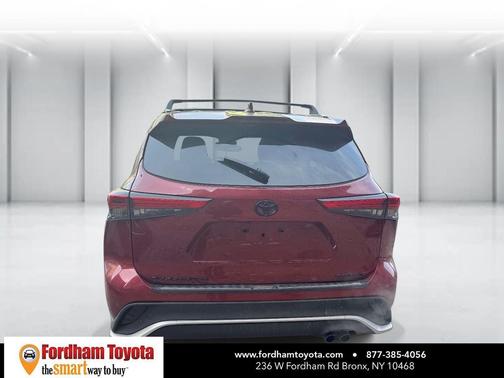 2022 Toyota Highlander XSE