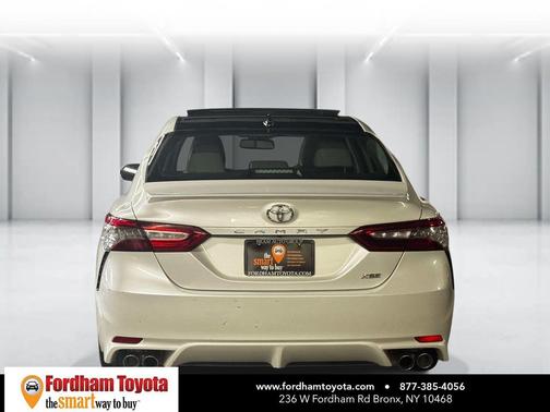 Wind Chill Pearl 2019 Toyota Camry XSE