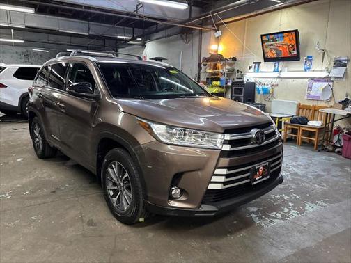2017 Toyota Highlander XLE