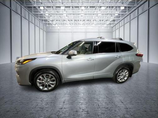 2022 Toyota Highlander Limited