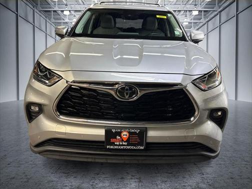 2022 Toyota Highlander Limited