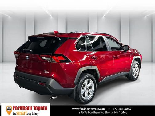 2021 Toyota RAV4 Hybrid XLE