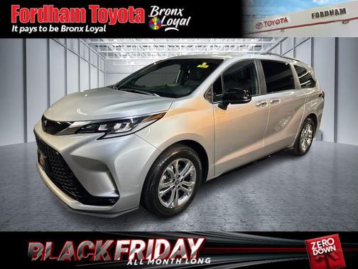 2022 Toyota Sienna XSE 7 Passenger