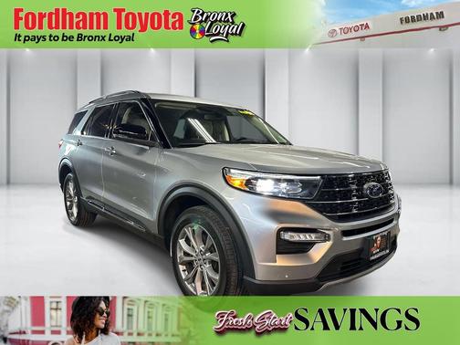 Iconic Silver Metallic 2023 Ford Explorer XLT