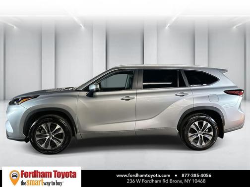 2025 Toyota Highlander XLE