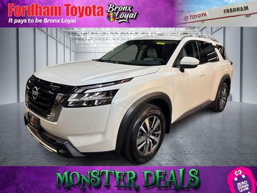 2024 Nissan Pathfinder SL 4WD
