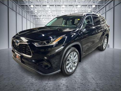 2023 Toyota Highlander Hybrid Limited
