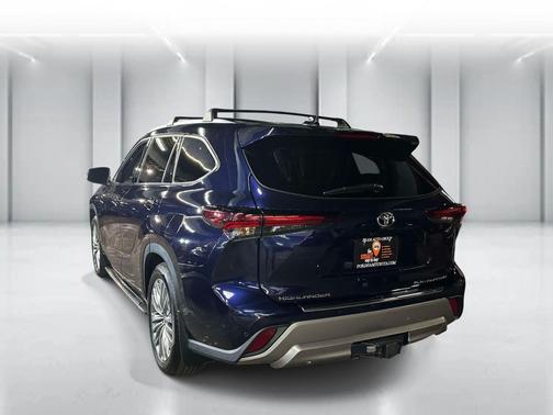 Blueprint 2025 Toyota Highlander Platinum