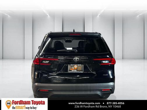 Midnight Black Metallic 2025 Toyota Grand Highlander XLE