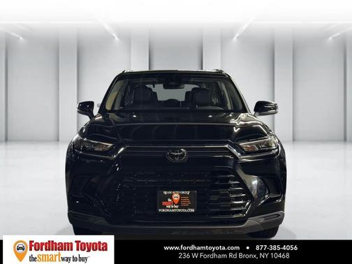 Midnight Black Metallic 2025 Toyota Grand Highlander XLE
