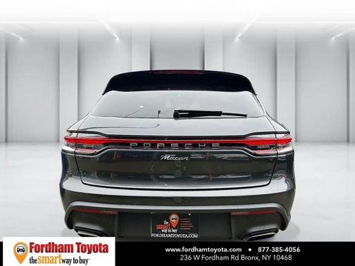 2023 Porsche Macan T