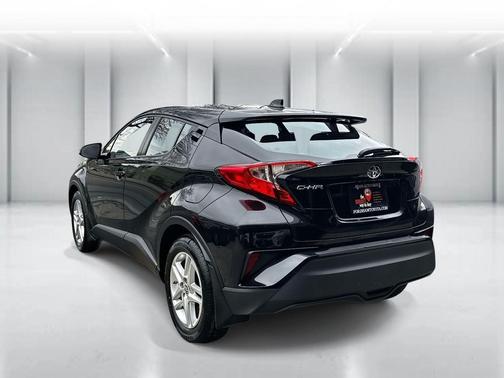 2021 Toyota C-HR LE