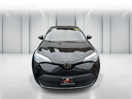2021 Toyota C-HR LE
