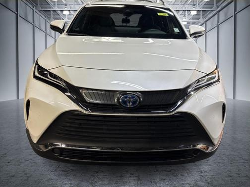 2022 Toyota Venza XLE