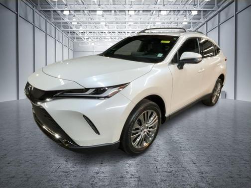2022 Toyota Venza XLE