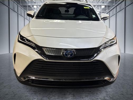 2022 Toyota Venza XLE