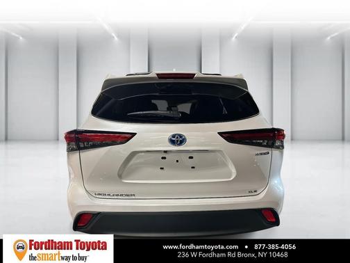 2023 Toyota Highlander Hybrid XLE