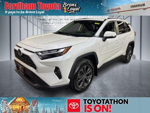 2022 Toyota RAV4 Hybrid XLE Premium