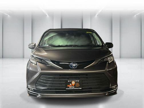 Predawn Gray Mica 2023 Toyota Sienna Limited