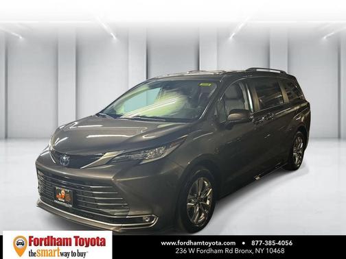 Predawn Gray Mica 2023 Toyota Sienna Limited