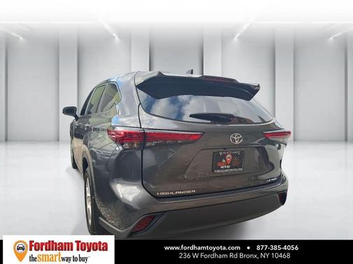 2023 Toyota Highlander LE