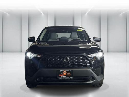 Jet Black 2024 Toyota Corolla Cross L