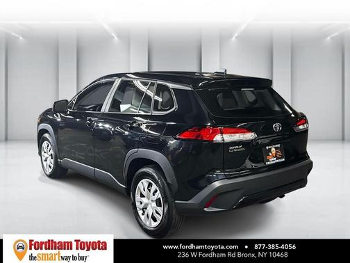 Jet Black 2024 Toyota Corolla Cross L