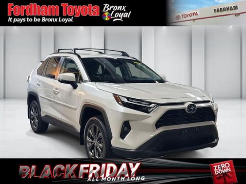 2022 Toyota RAV4 Hybrid XLE Premium