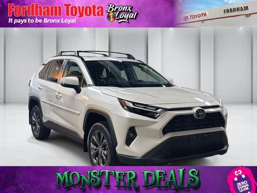 2022 Toyota RAV4 Hybrid XLE Premium