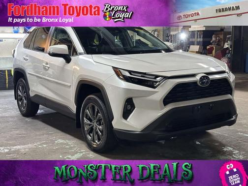 2022 Toyota RAV4 Hybrid XLE Premium