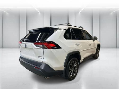 2022 Toyota RAV4 Hybrid XLE Premium