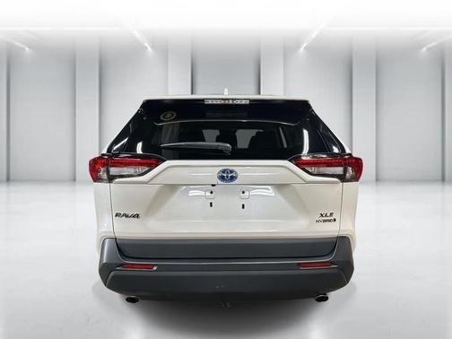 2022 Toyota RAV4 Hybrid XLE Premium