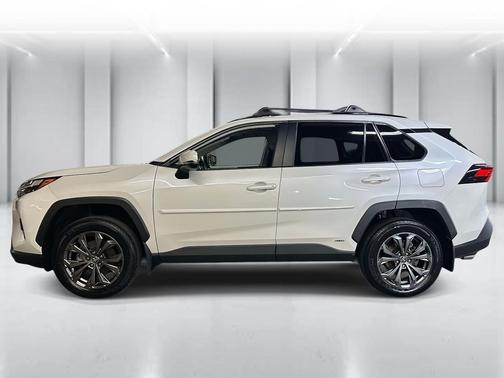2022 Toyota RAV4 Hybrid XLE Premium