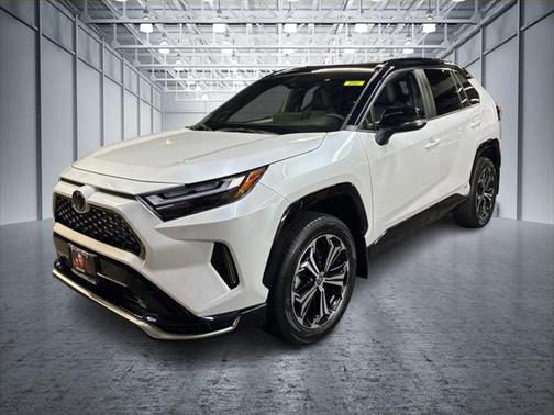2025 Toyota RAV4 Hybrid SE