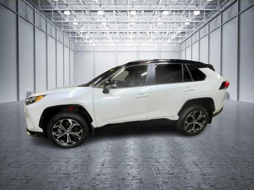 2025 Toyota RAV4 Hybrid SE