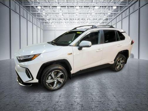 2024 Toyota RAV4 Prime SE