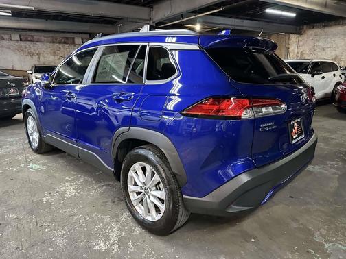 2022 Toyota Corolla Cross LE