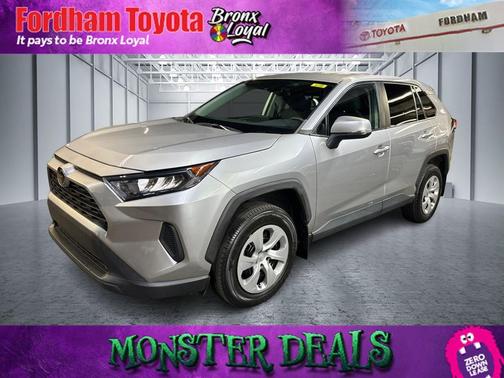 2022 Toyota RAV4 LE