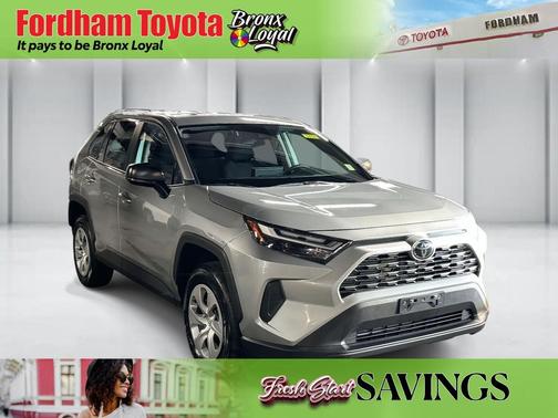 2024 Toyota RAV4 LE