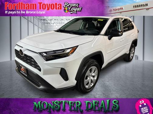 2023 Toyota RAV4 LE