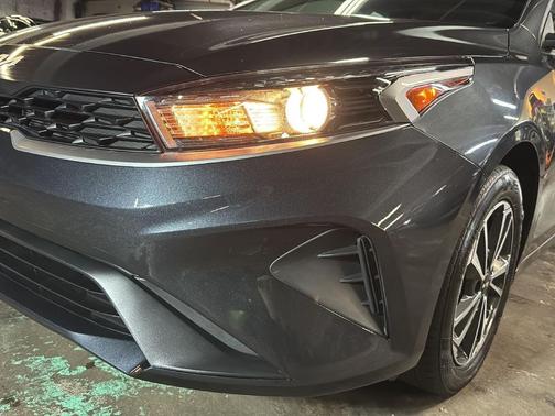 Gravity Gray 2024 Kia Forte LXS
