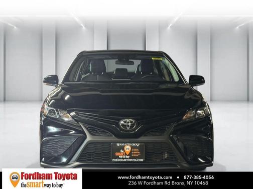 Midnight Black Metallic 2024 Toyota Camry SE
