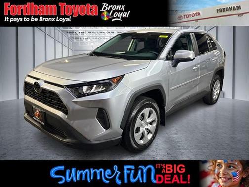 2022 Toyota RAV4 LE