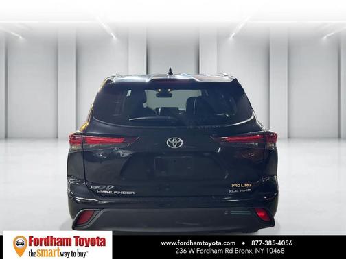 2025 Toyota Highlander XLE