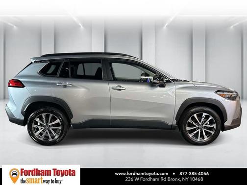 2025 Toyota Corolla Cross XLE