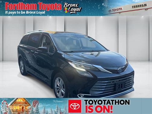2022 Toyota Sienna Limited