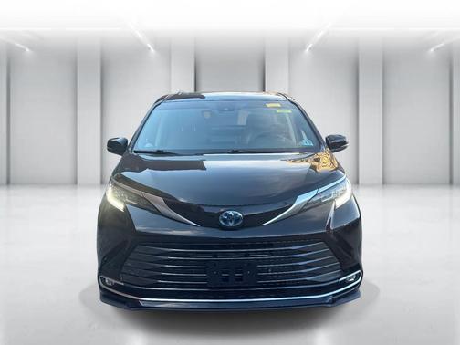 2022 Toyota Sienna Limited